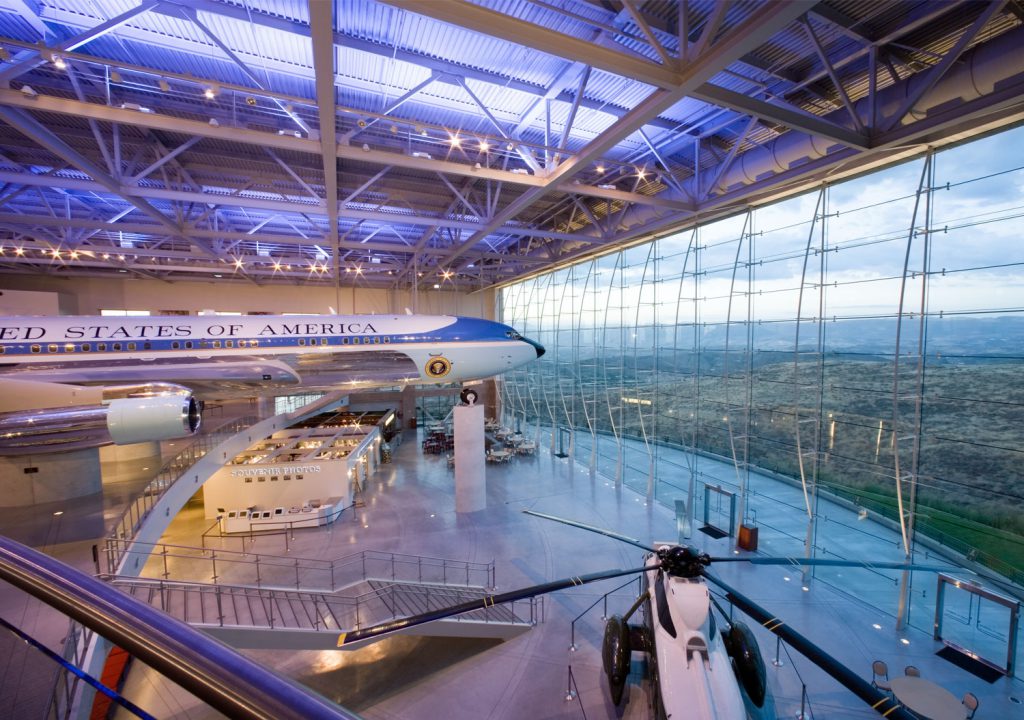 Ronald Reagan Library, Air Force One Pavilion