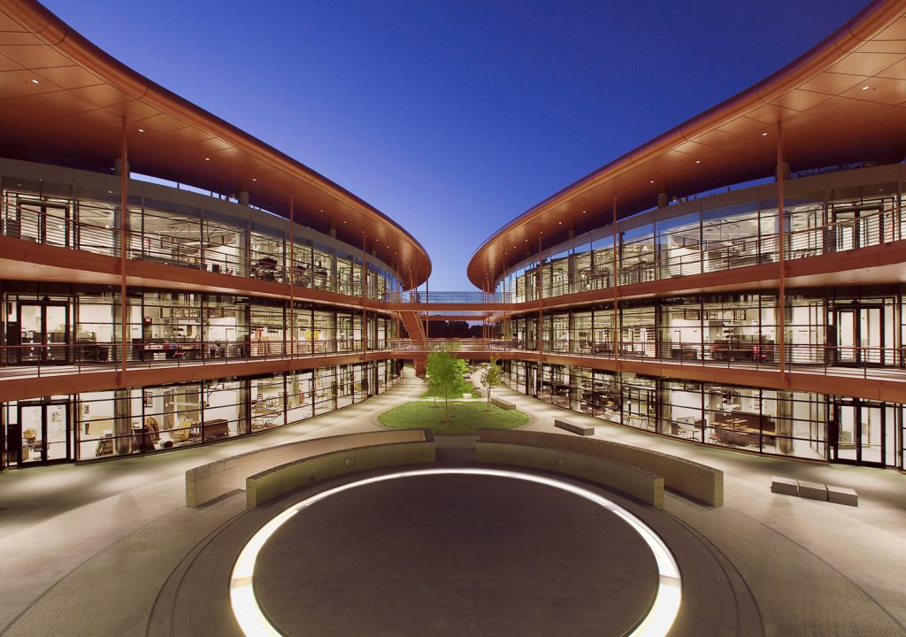 Stanford-University-Clark-Center---courtyard_1